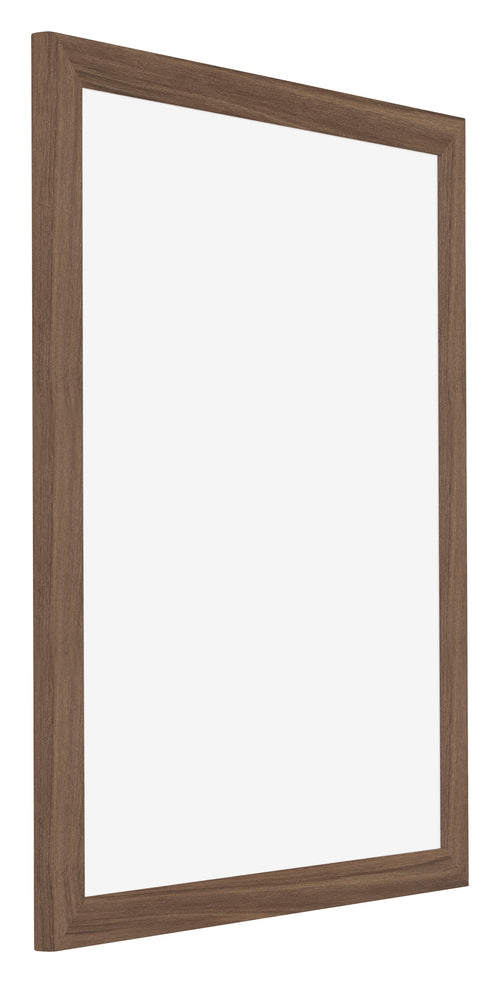 Mura MDF Bilderrahmen 40x45cm Nussbaum Dunkel Vorne Schrag | Yourdecoration.de