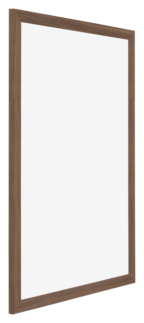 Mura MDF Bilderrahmen 42x60cm Nussbaum Dunkel Vorne Schrag | Yourdecoration.de