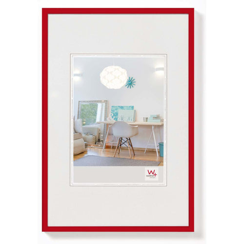 Walther Design New Lifestyle Kunststoff Bilderrahmen 24x30cm Rot Vorne | Yourdecoration.de