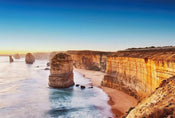 Wizard+Genius Cliff at Sunset in Australia Vlies Fototapete 384x260cm 8-bahnen | Yourdecoration.de