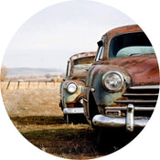 Wizard+Genius Old Rusted Cars Vlies Fototapete 140x140cm rund | Yourdecoration.de