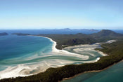 Dimex Aerial View of Beach Fototapete 375x250cm 5-Bahnen | Yourdecoration.de