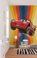 Komar Cars Jump Vlies Fototapete 200x280cm 4-Bahnen Sfeer | Yourdecoration.nl