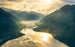 Komar Gold Mountains Vlies Fototapete 400x250cm 8-bahnen | Yourdecoration.de